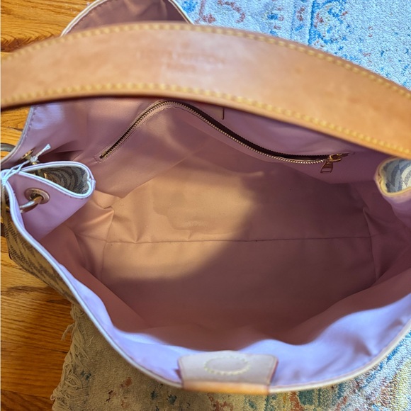 NEW Louis Vuitton GRACEFUL - Picture 5 of 8